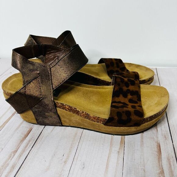 Natural Reflections Women's Brown Leopard Wedge Shoe Size 9 - Picture 1 of 9